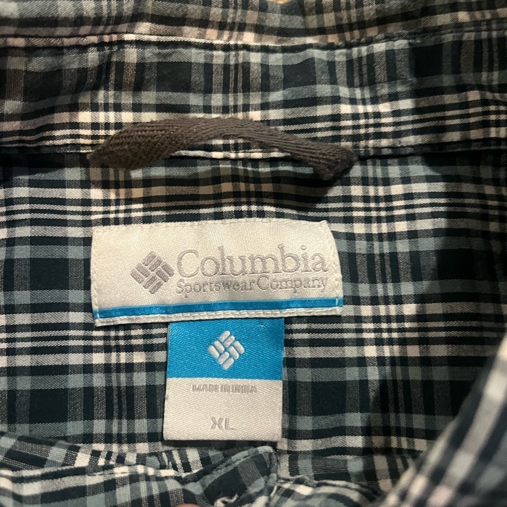 Columbia Sportswear Men's Blue Plaid Long Sleeve Casual Button Up Shirt - Picture 3 of 7